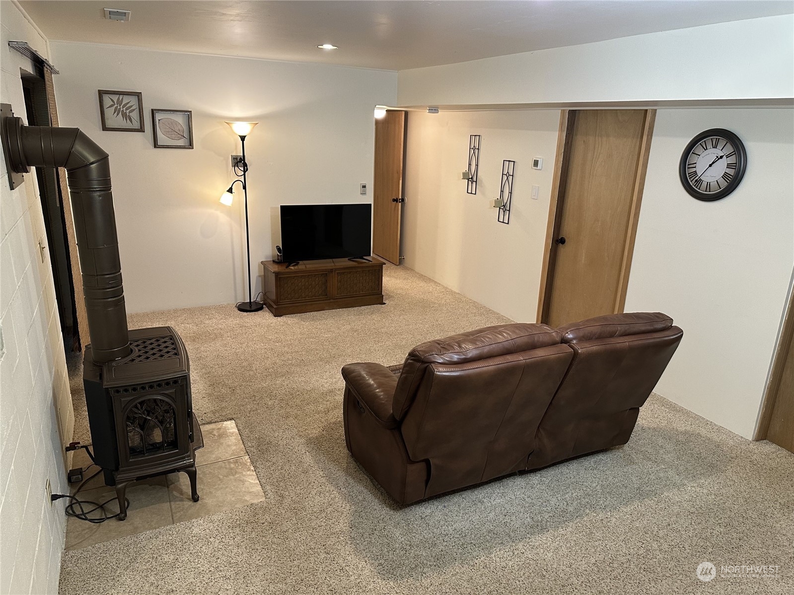 16922 Albany Street Property Photo 33