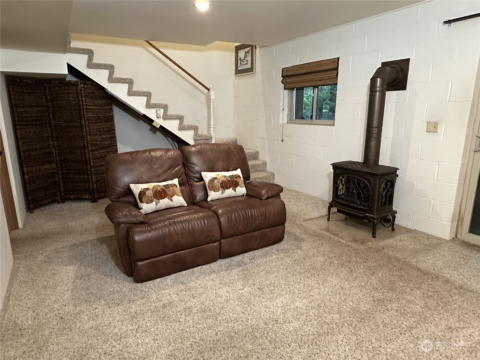 16922 Albany Street Property Photo 34