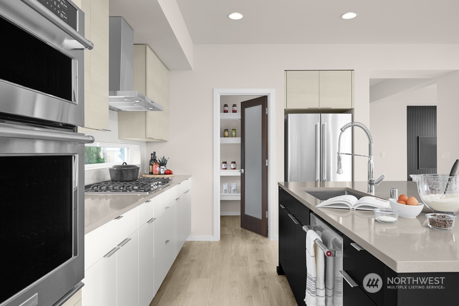 16027 57th Avenue Property Photo 7