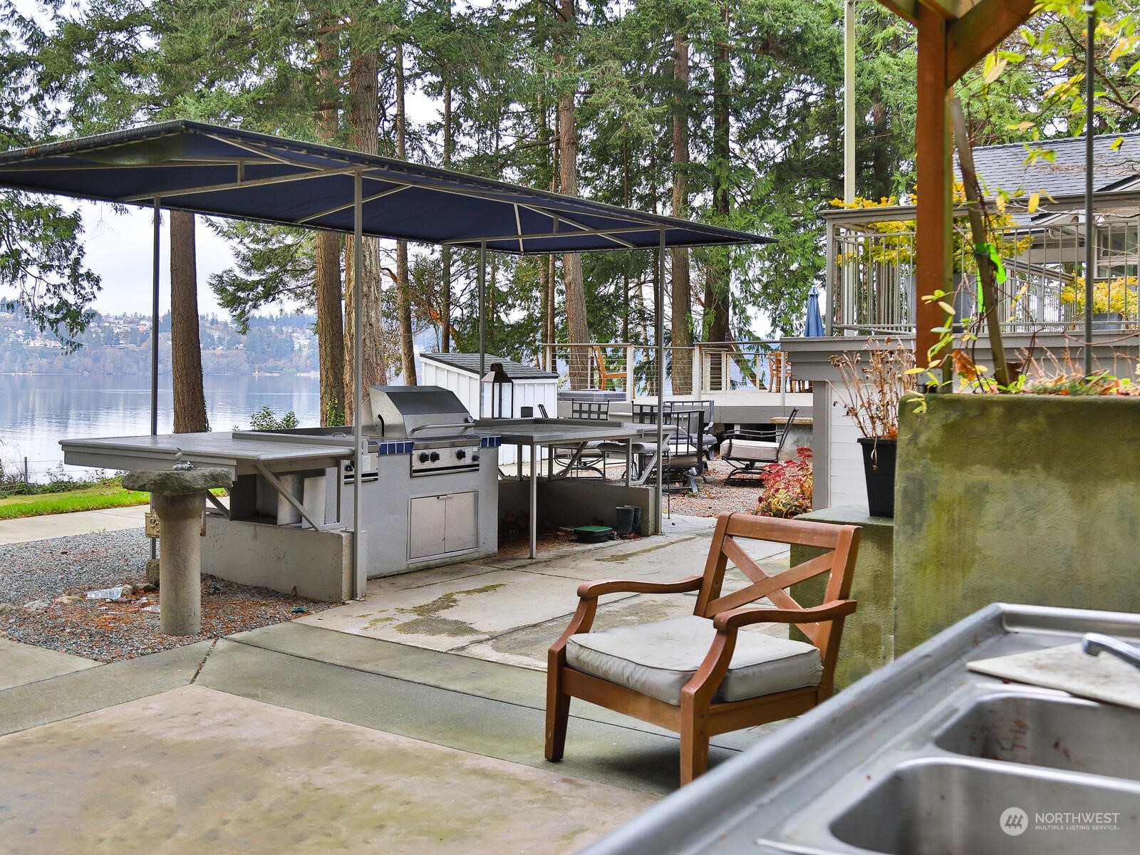 1865 Crestwood Cove Court Property Photo 27