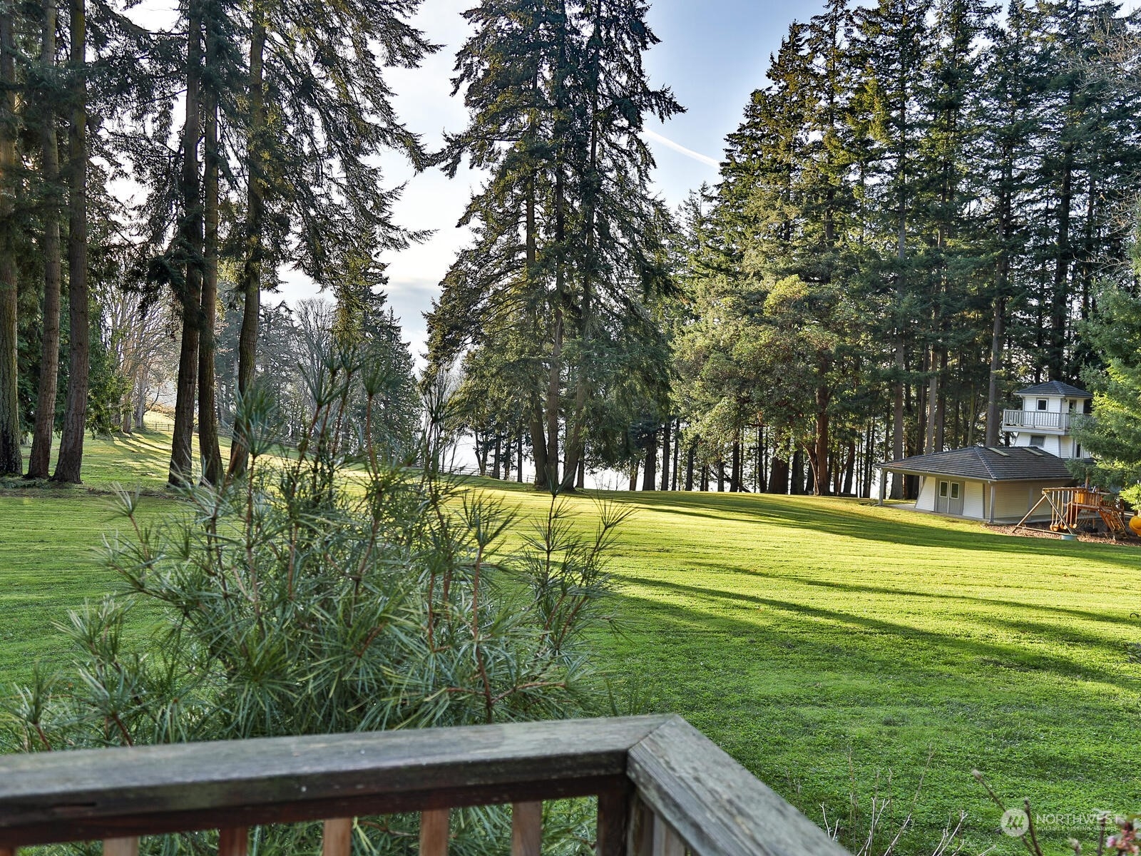 1865 Crestwood Cove Court Property Photo 33