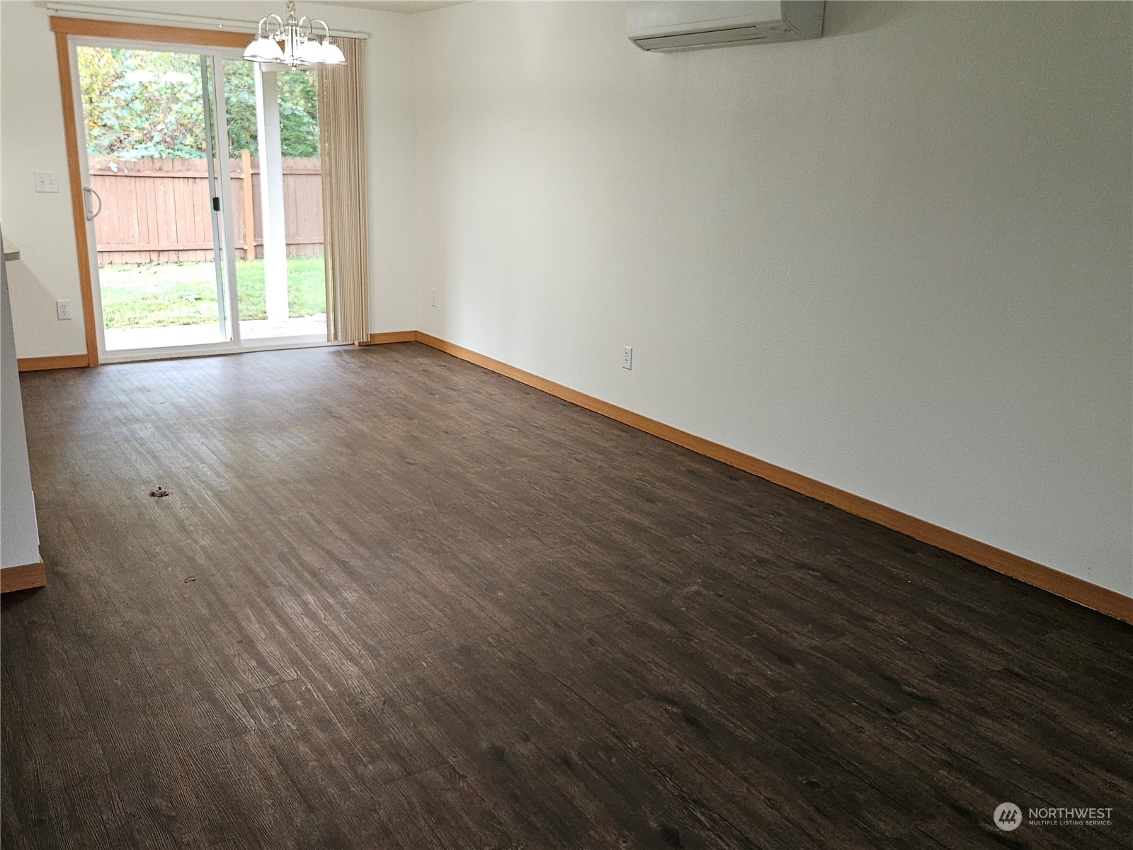 313 Camden Way Property Photo 2