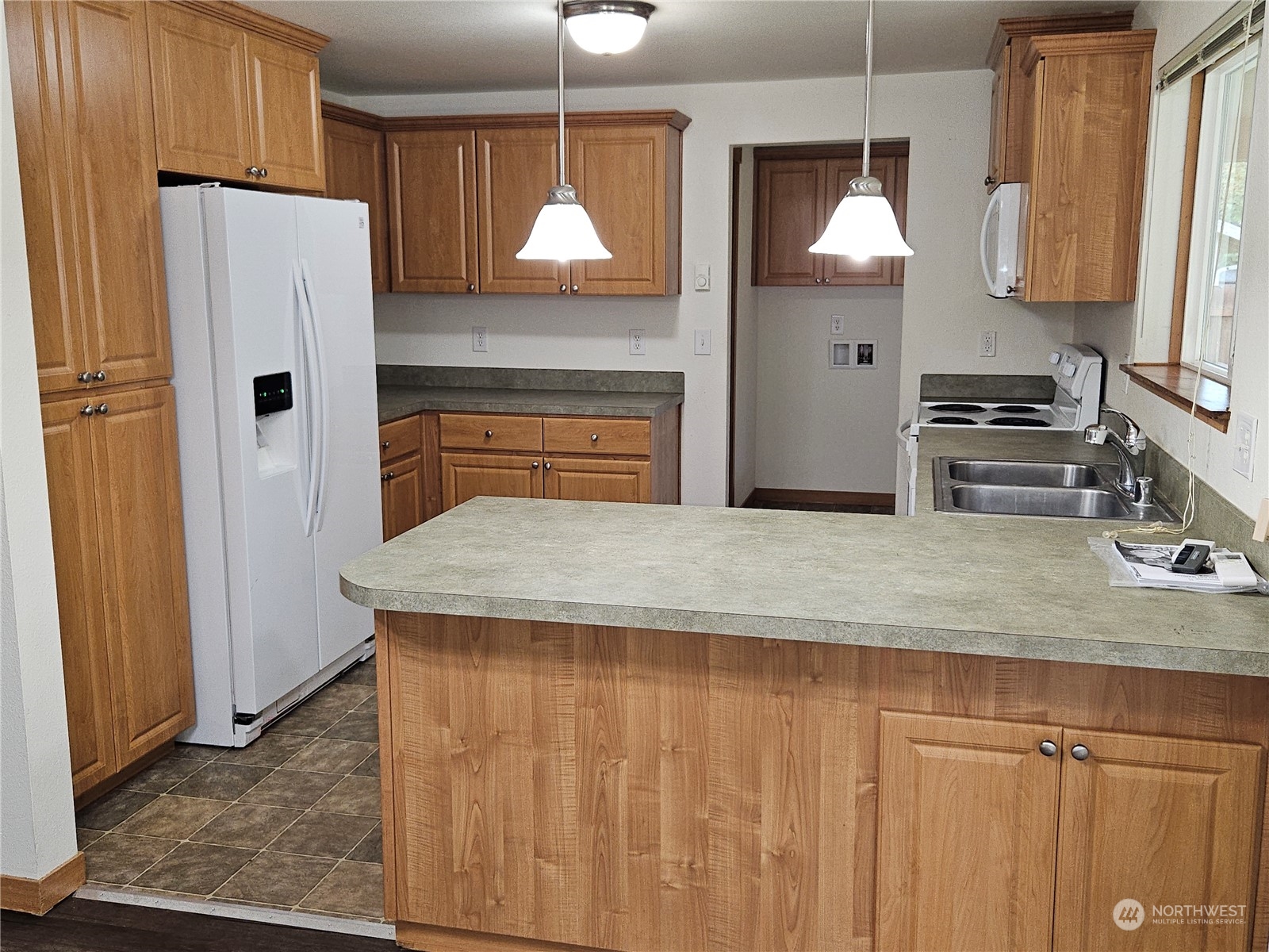 313 Camden Way Property Photo 4