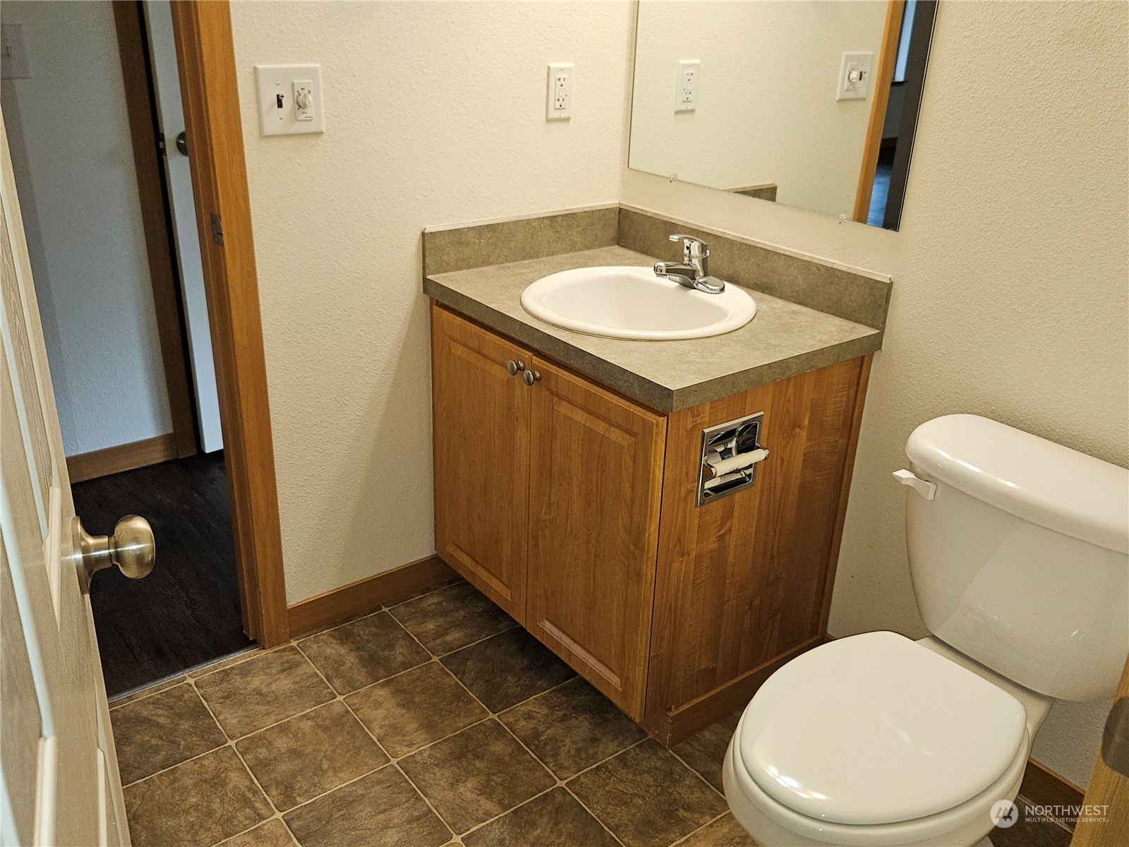 313 Camden Way Property Photo 6