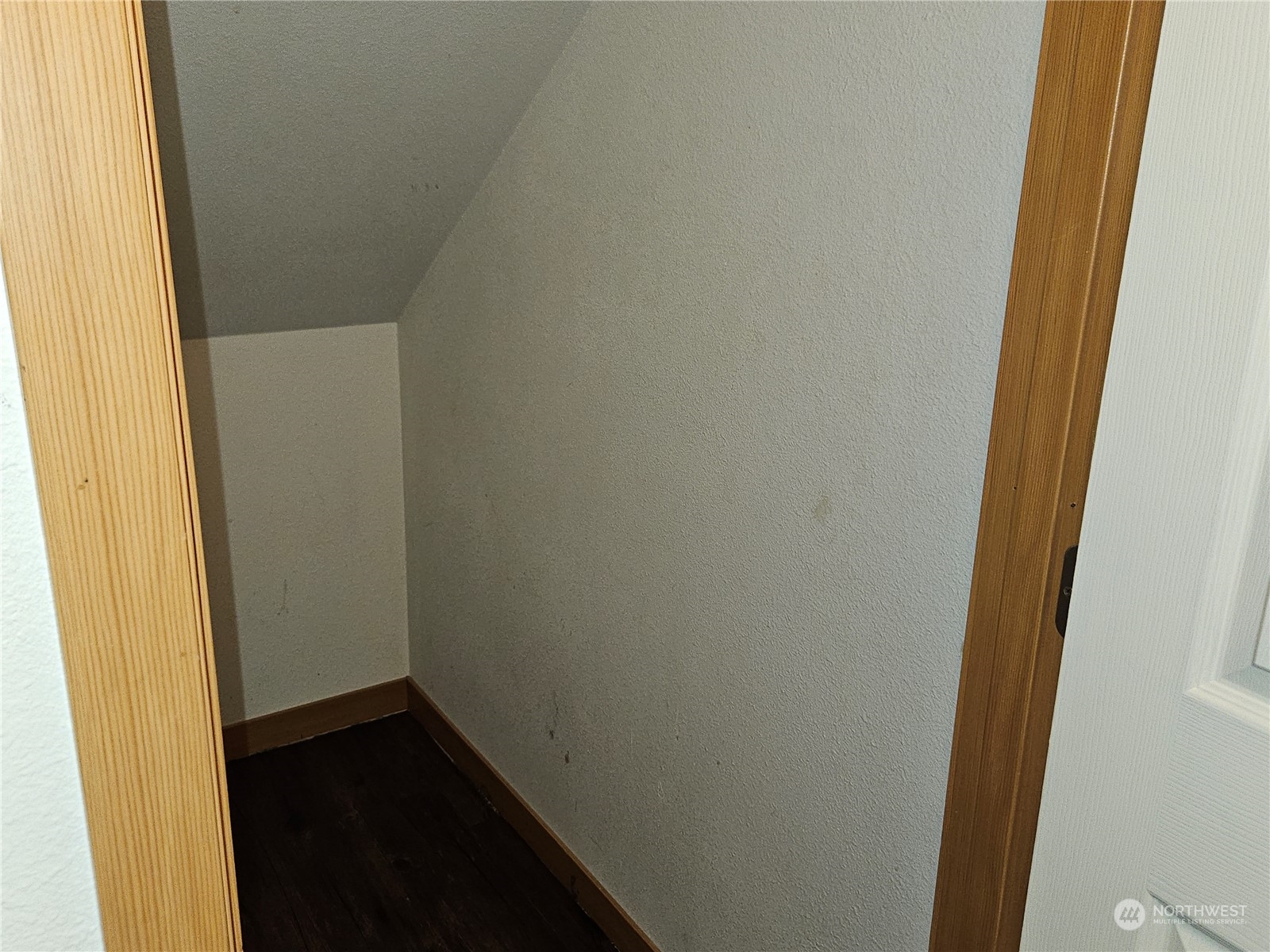 313 Camden Way Property Photo 7