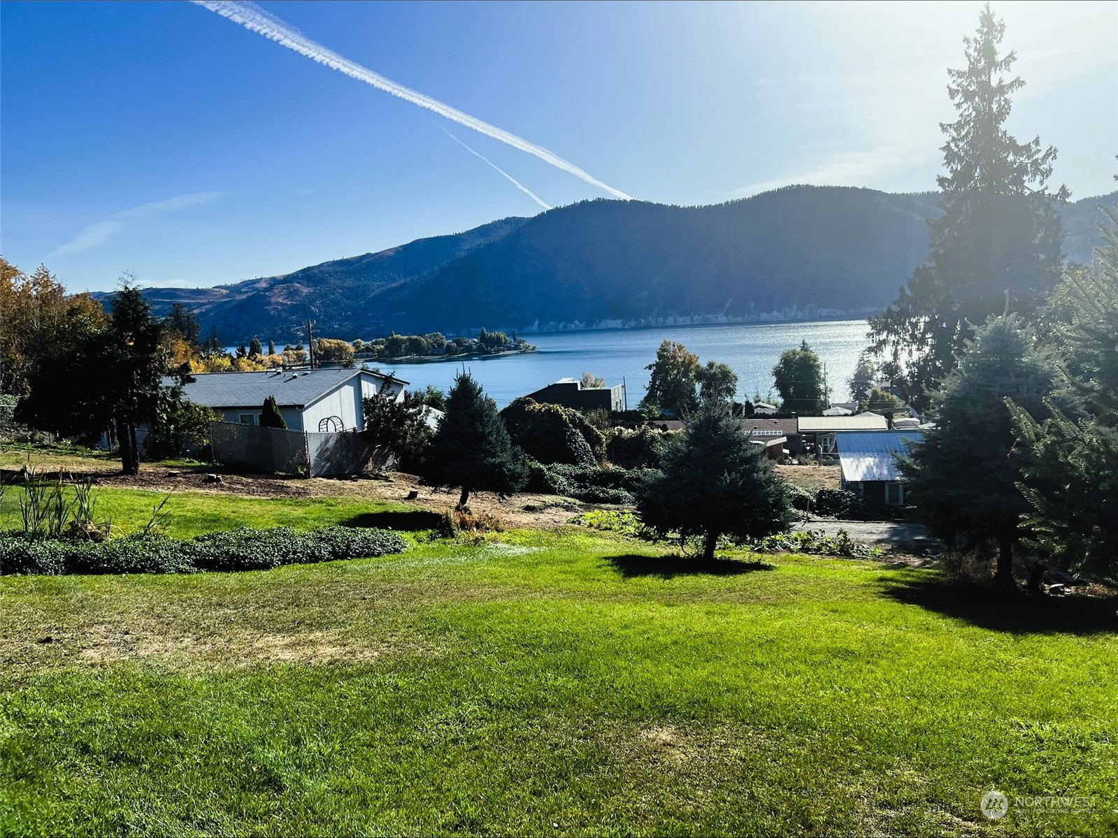 241 Lakeshore Drive Property Photo