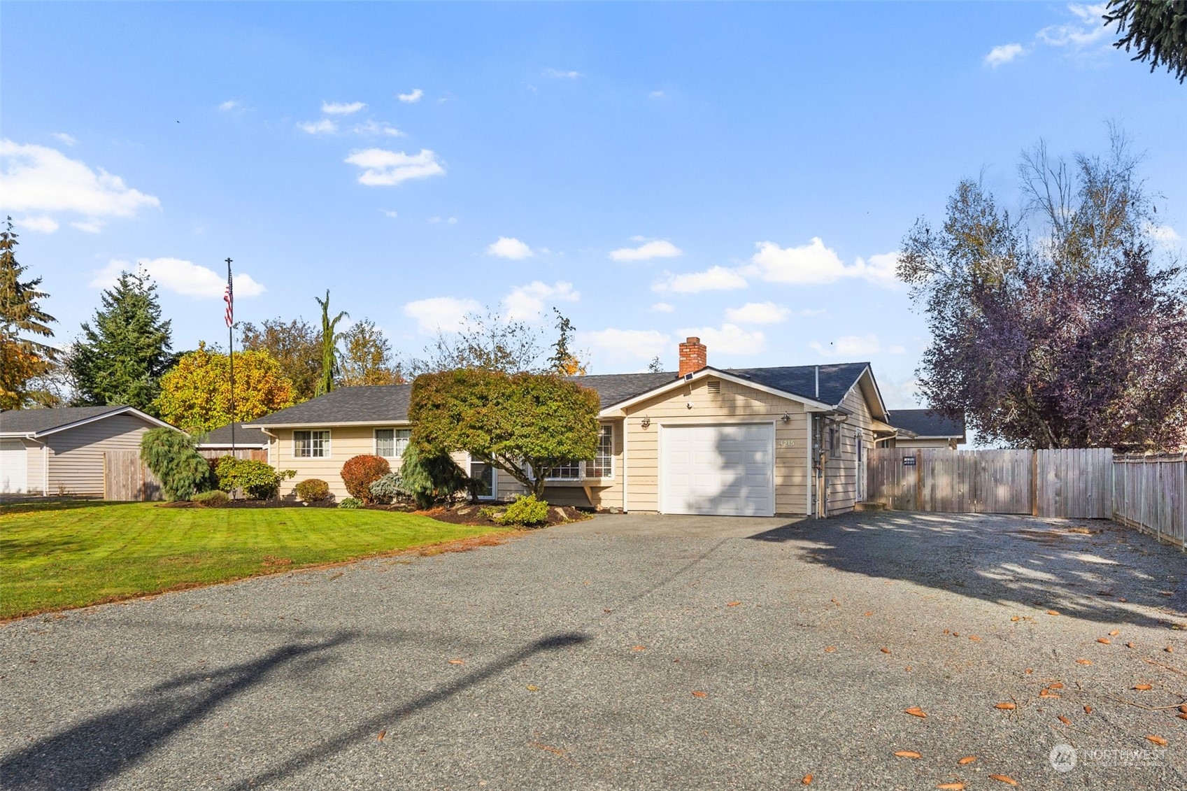 1215 172nd St Property Photo