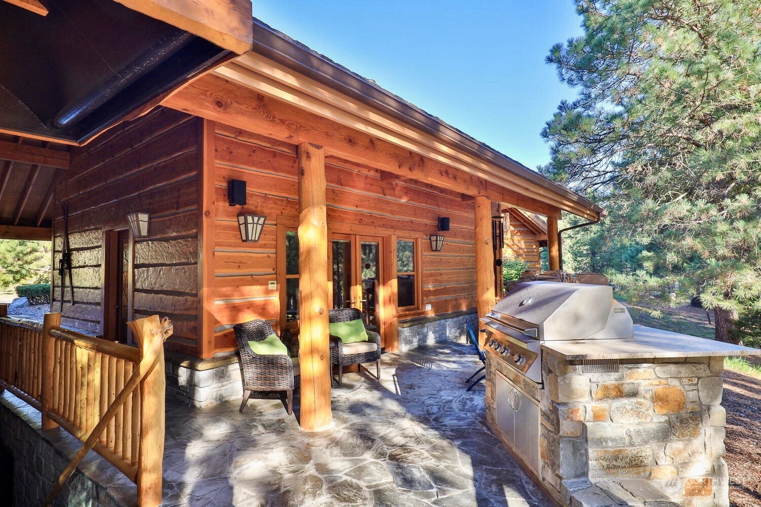 Property Photo 28