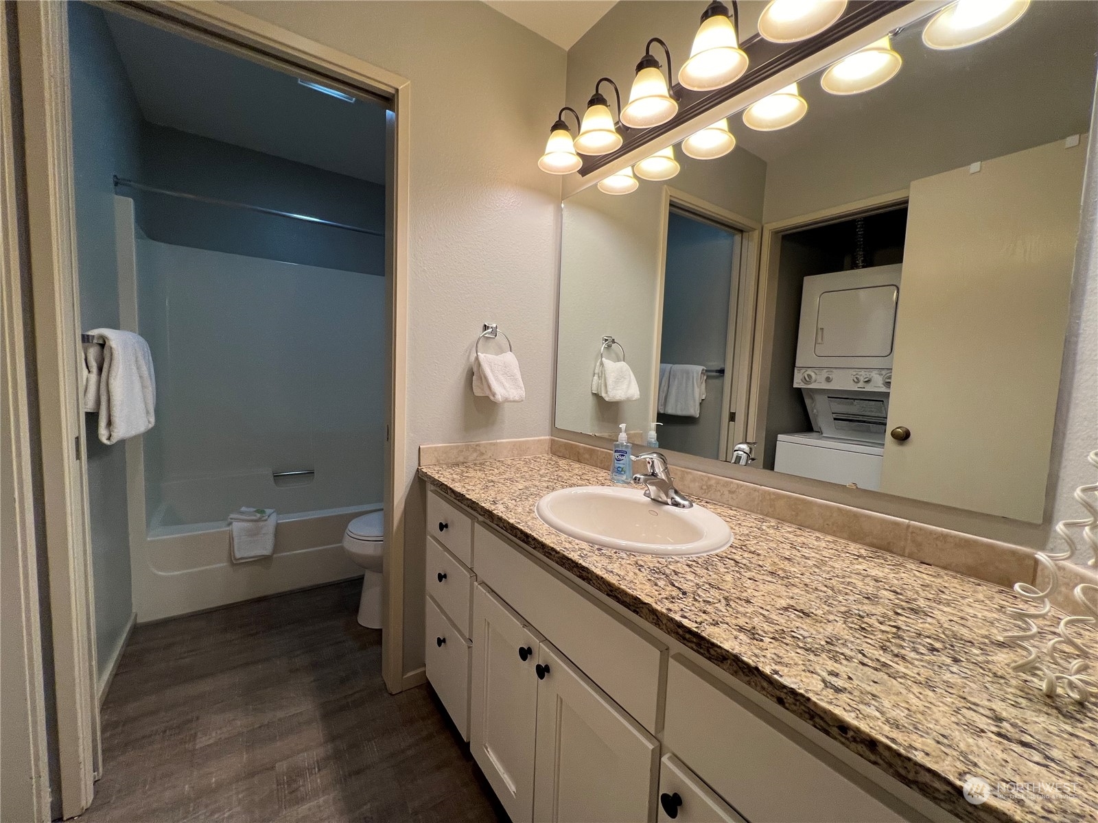 100 Lake Chelan Shores Drive 15-5b Property Photo 14