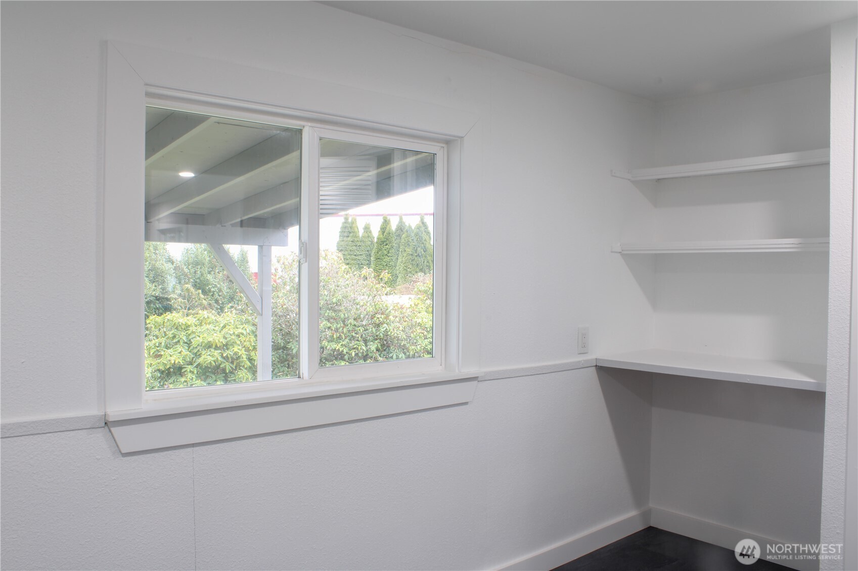 8730 206 Street 18 Property Photo 6