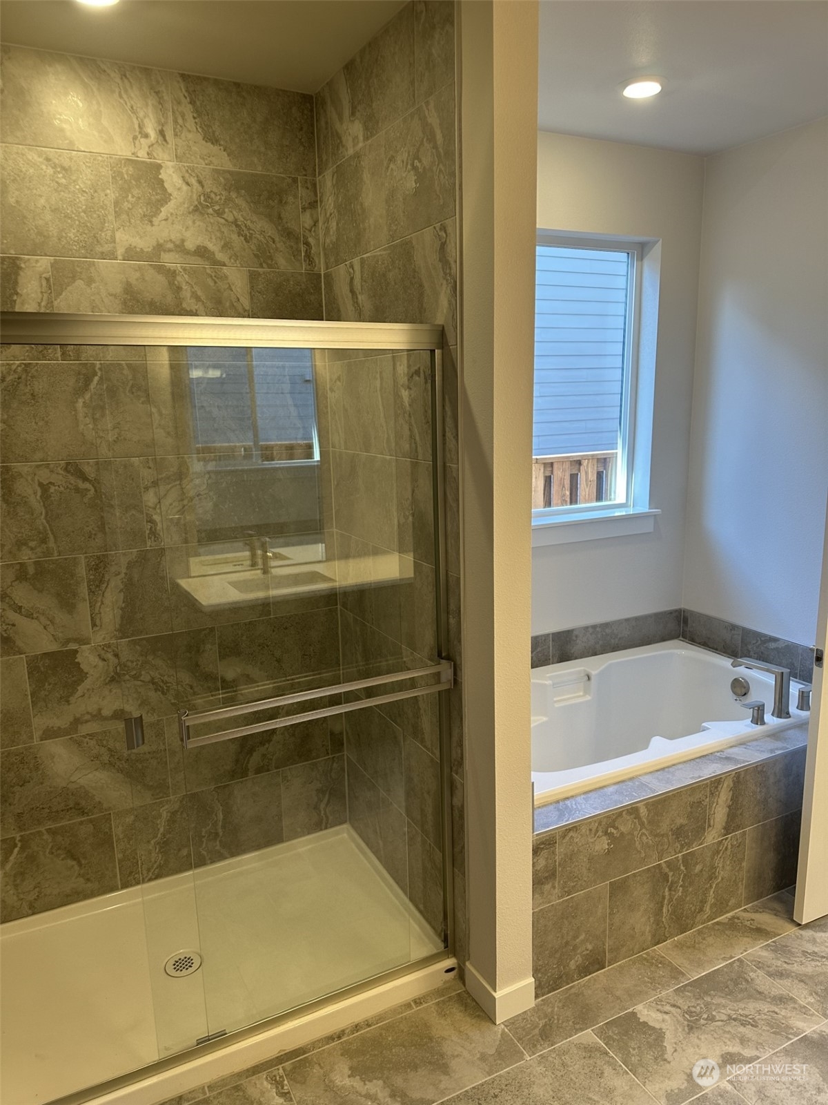 1104 Se 33rd Street Property Photo 6