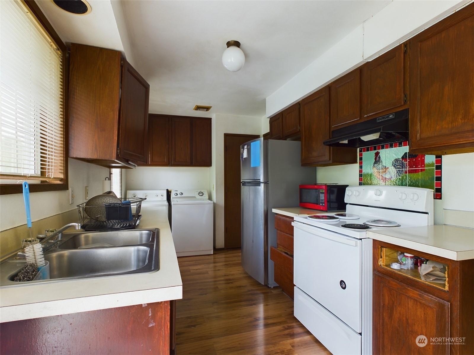 102 Hayes St Property Photo 18