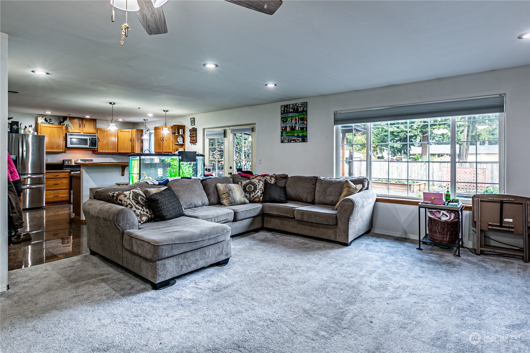 604 Nieland Loop Property Photo 4