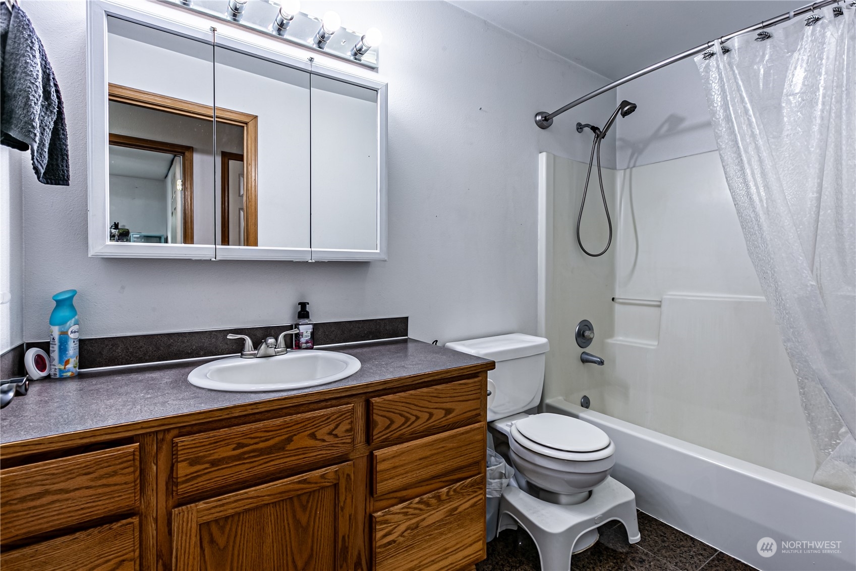 604 Nieland Loop Property Photo 27