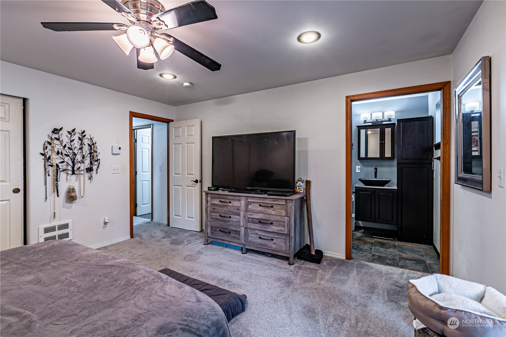 604 Nieland Loop Property Photo 29