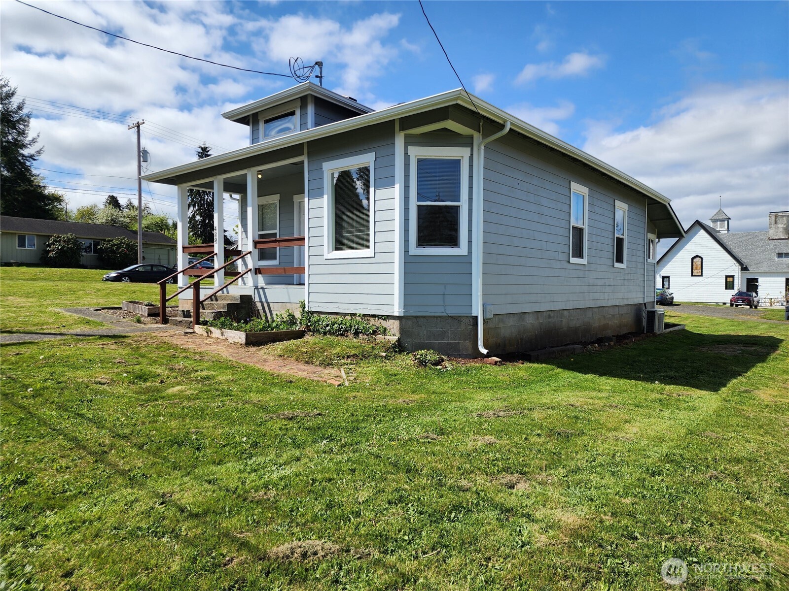 429 S 2nd Street Property Photo 2