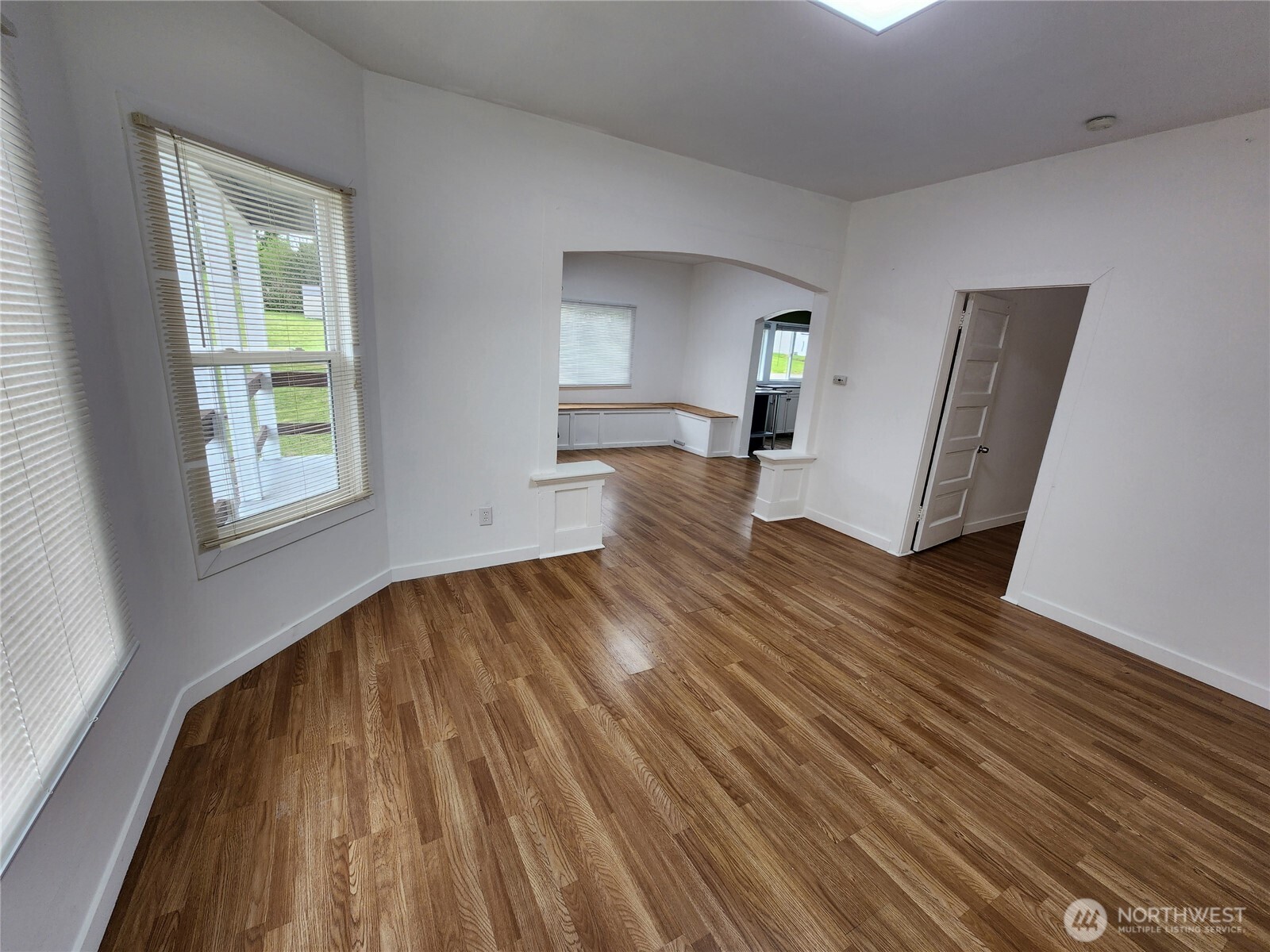 429 S 2nd Street Property Photo 3
