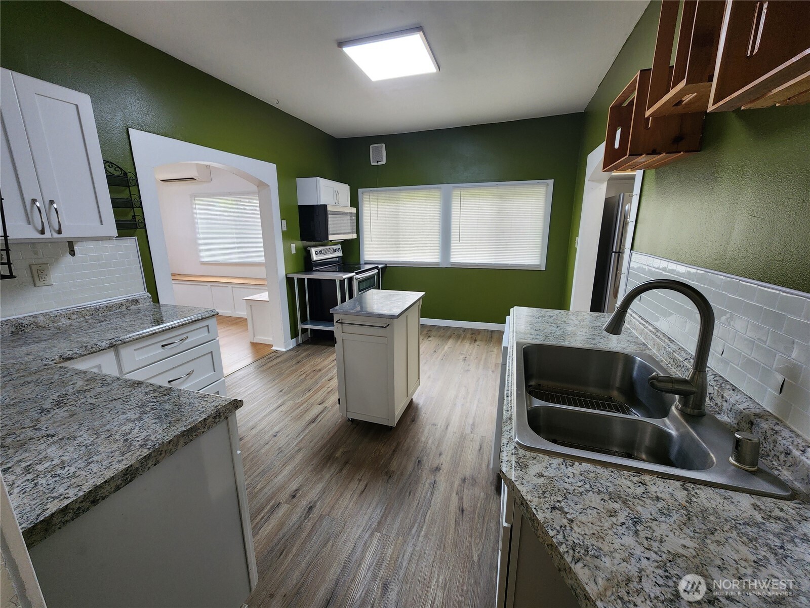 429 S 2nd Street Property Photo 6