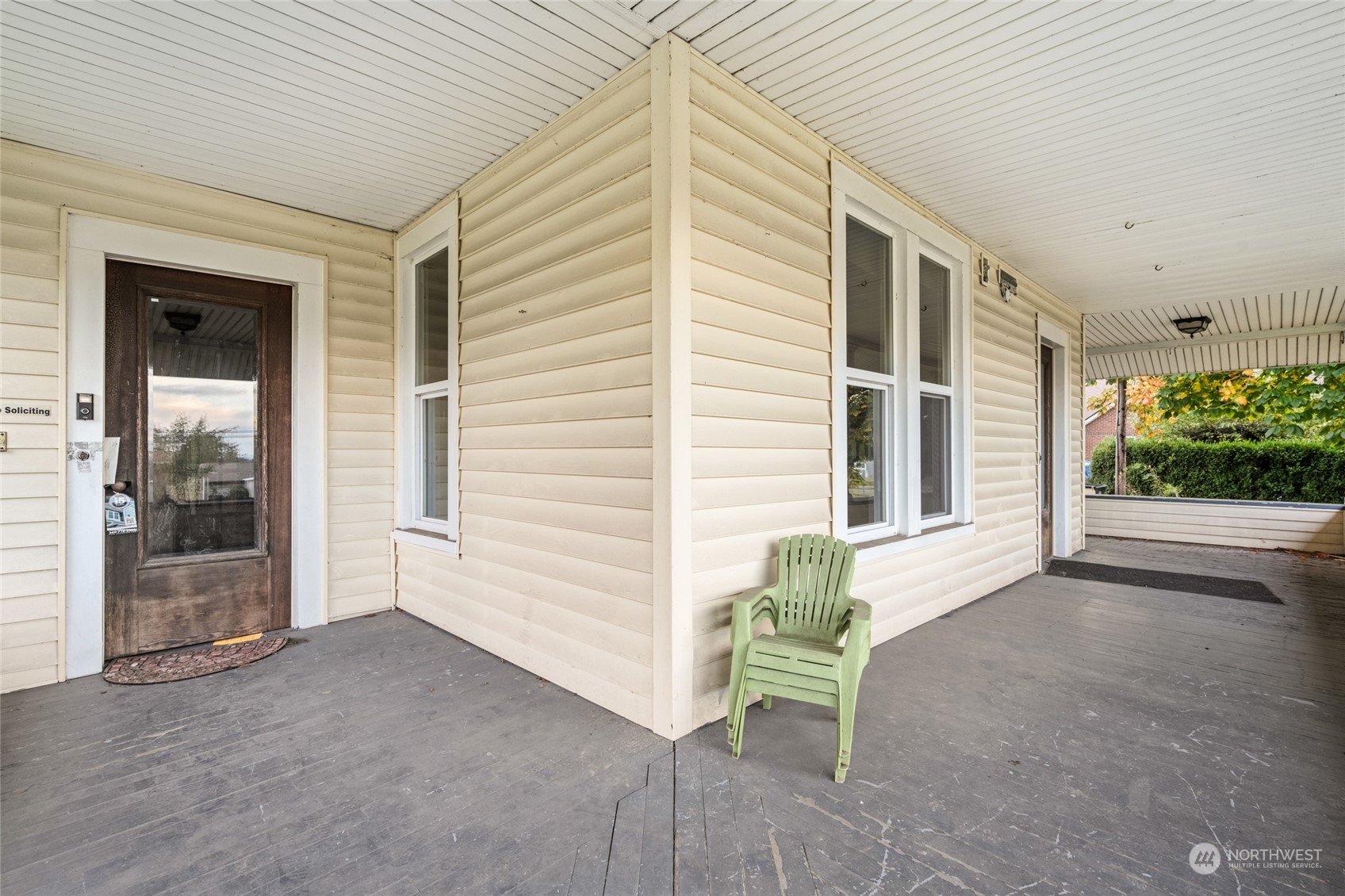 817 Nw Folsom Street Property Photo 3