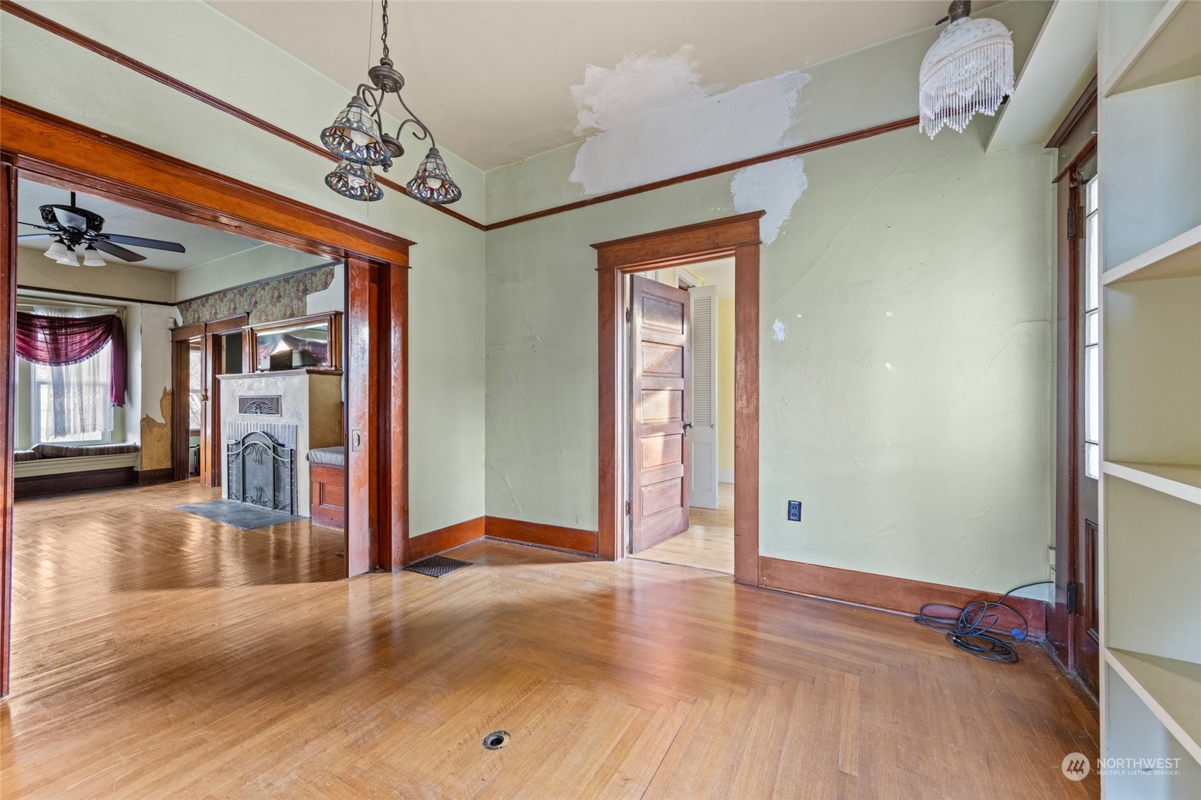 817 Nw Folsom Street Property Photo 4