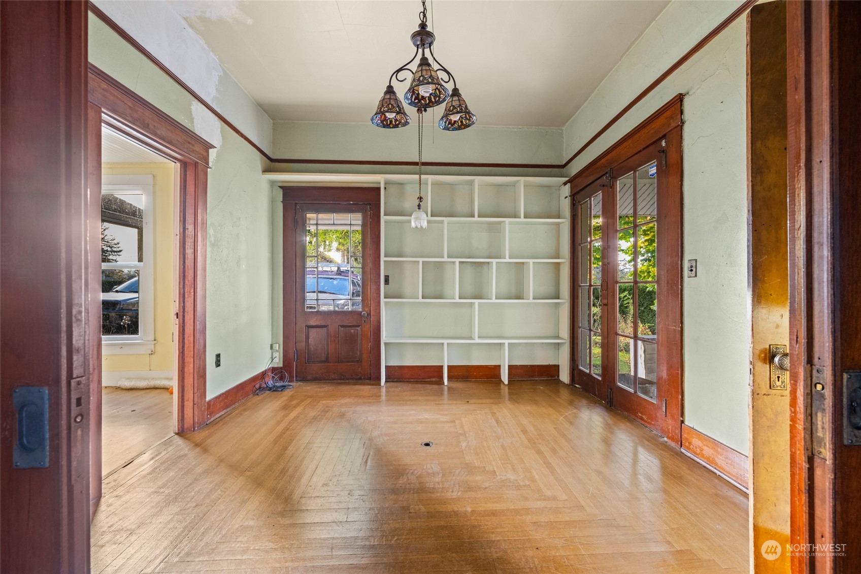 817 Nw Folsom Street Property Photo 5