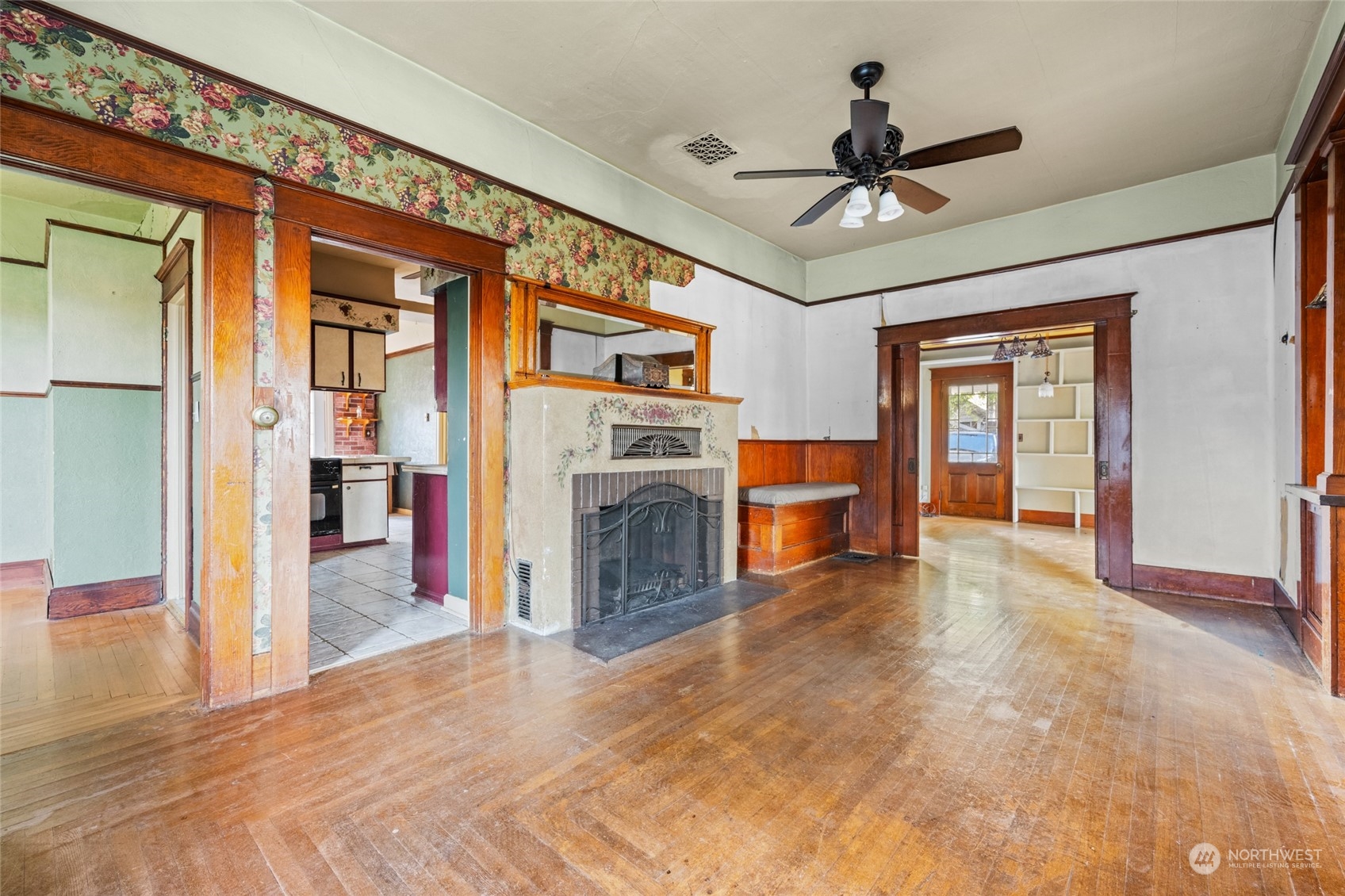 817 Nw Folsom Street Property Photo 7