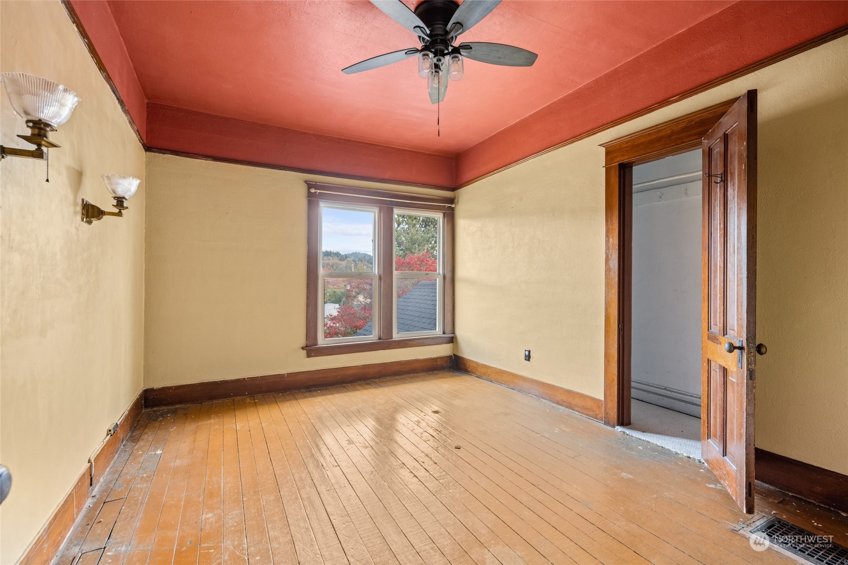817 Nw Folsom Street Property Photo 16