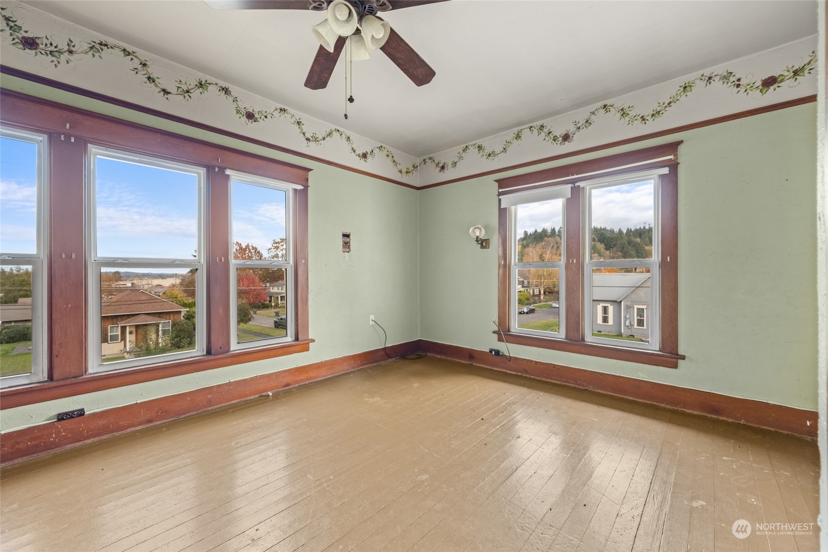 817 Nw Folsom Street Property Photo 17