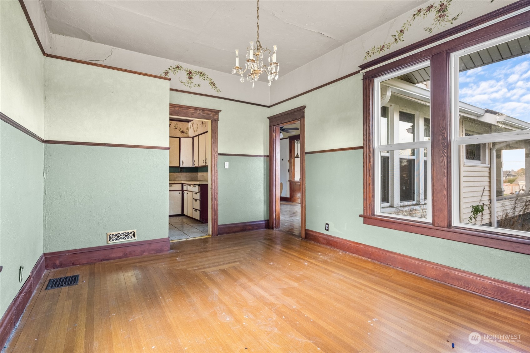 817 Nw Folsom Street Property Photo 19