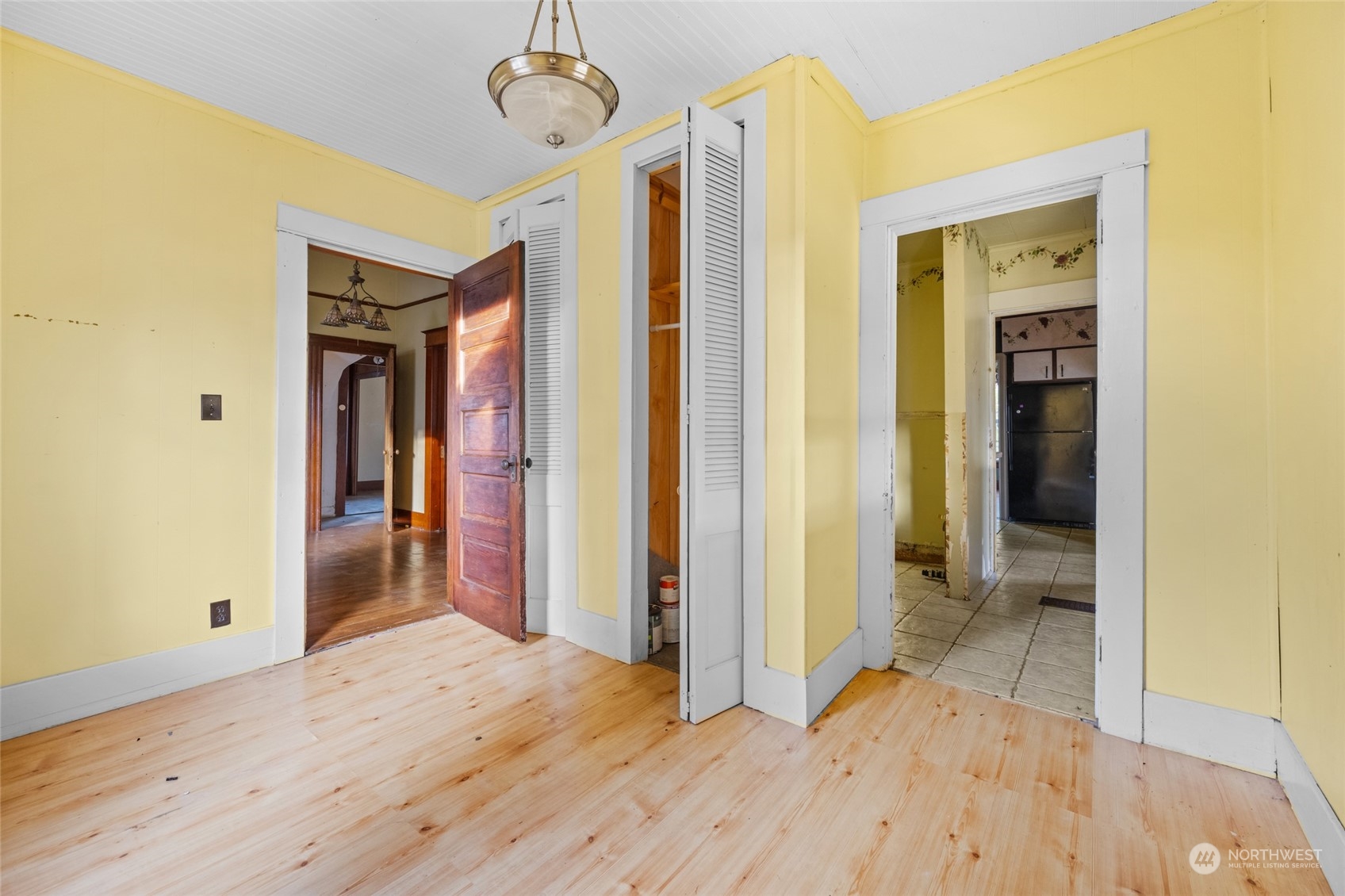 817 Nw Folsom Street Property Photo 27