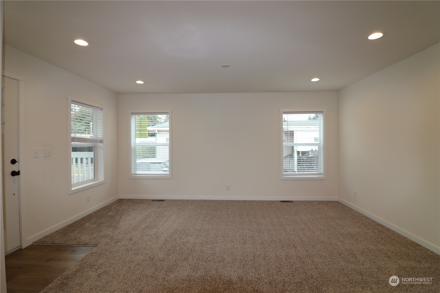 16812 Se 1st Street 83 Property Photo 8