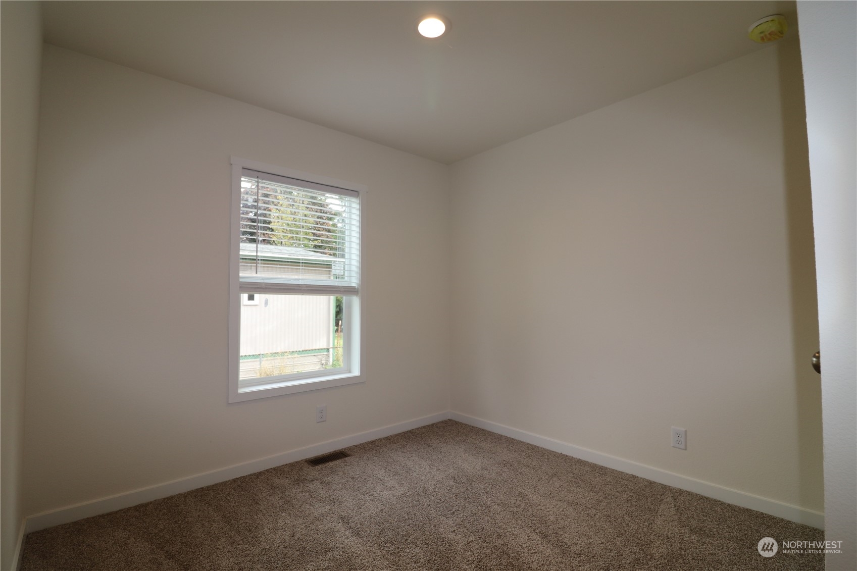 16812 Se 1st Street 83 Property Photo 11