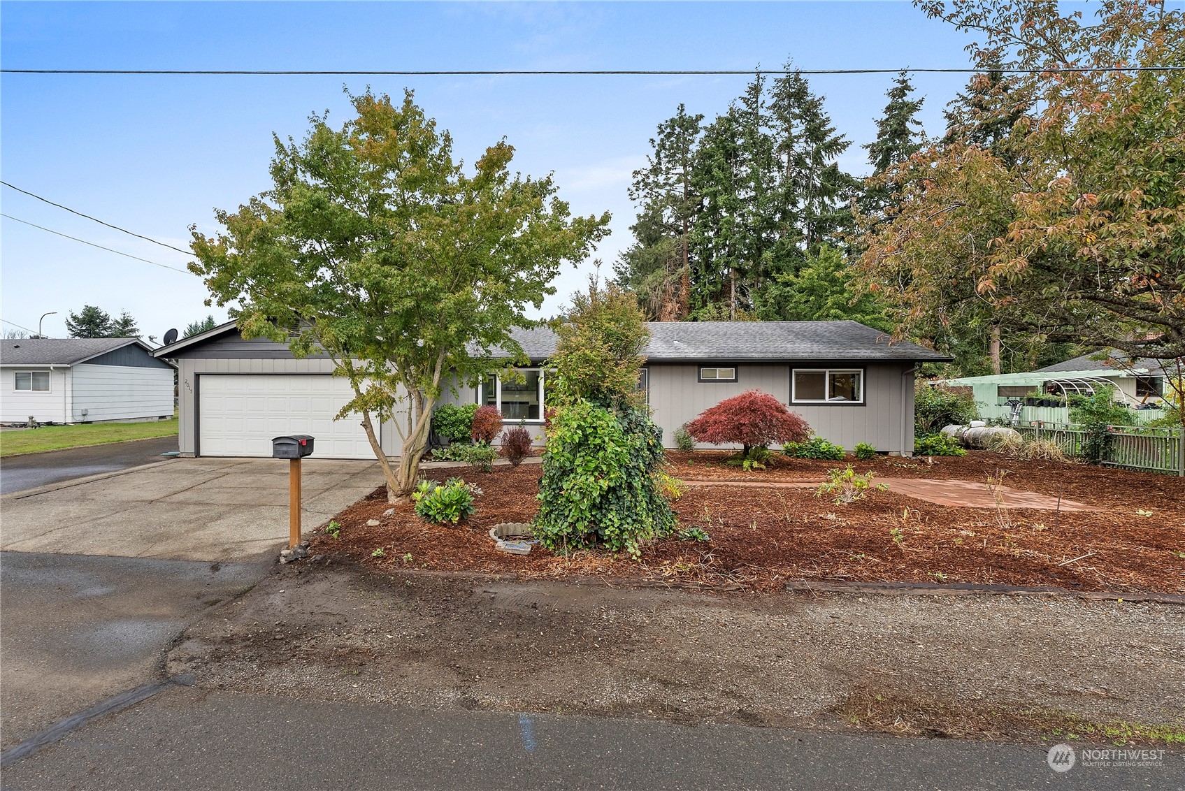 2015 Lynn Road Property Photo 1