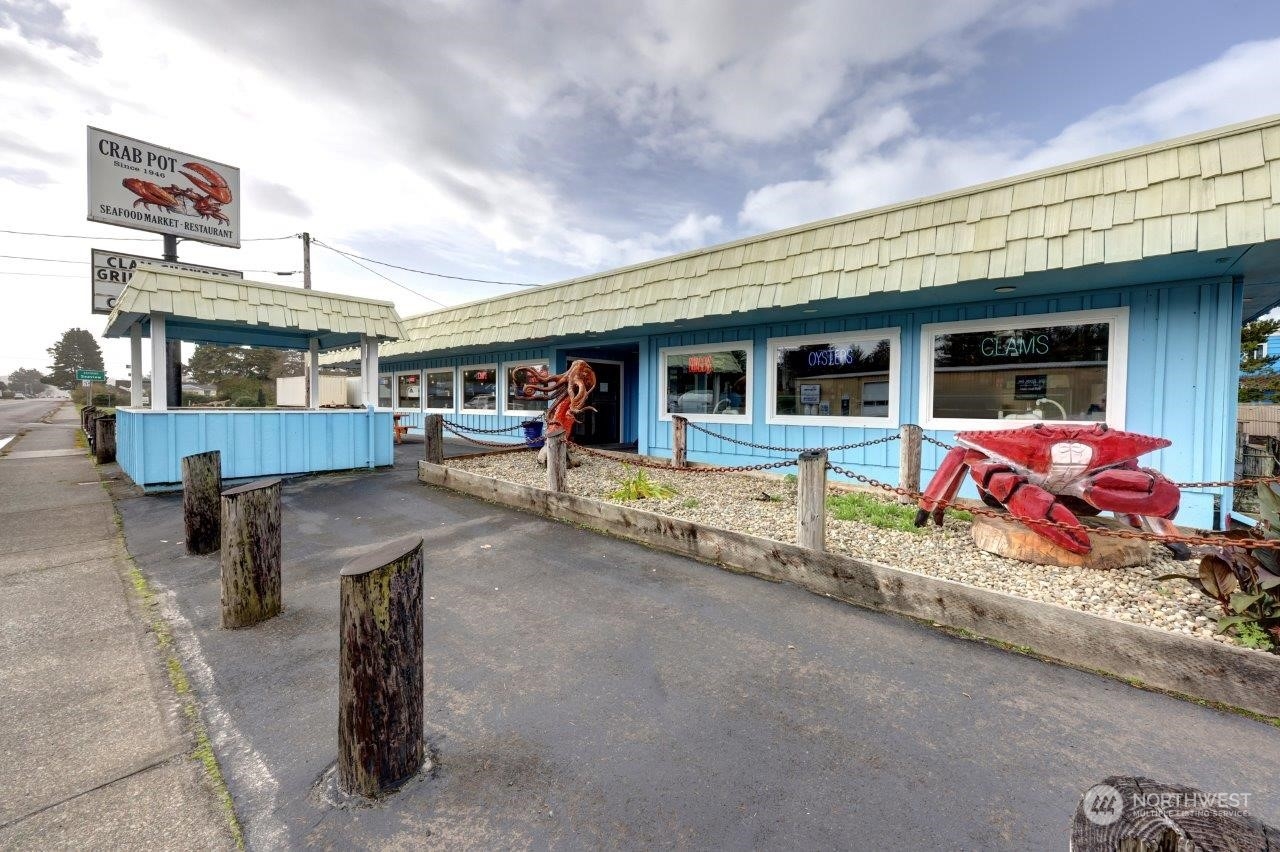 1917 Pacific Avenue Property Photo 5
