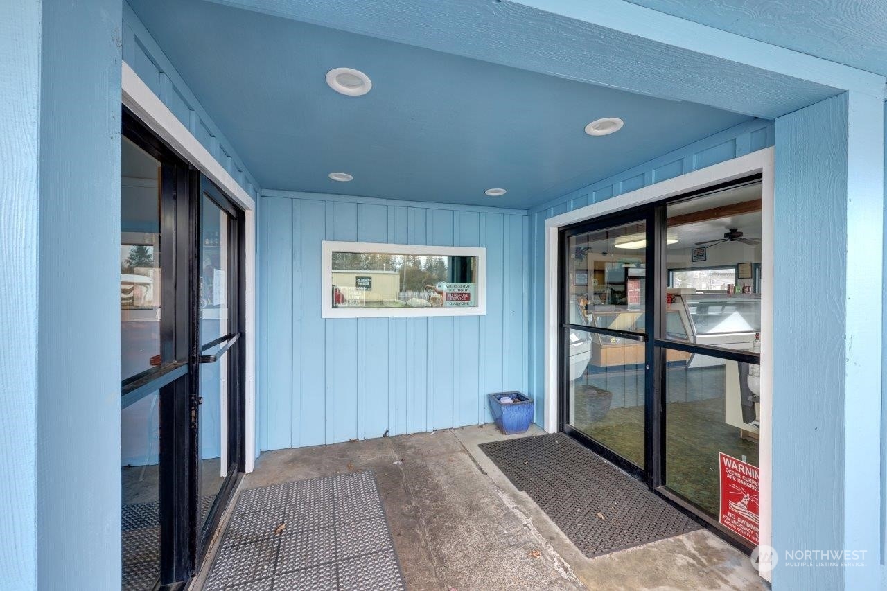 1917 Pacific Avenue Property Photo 8