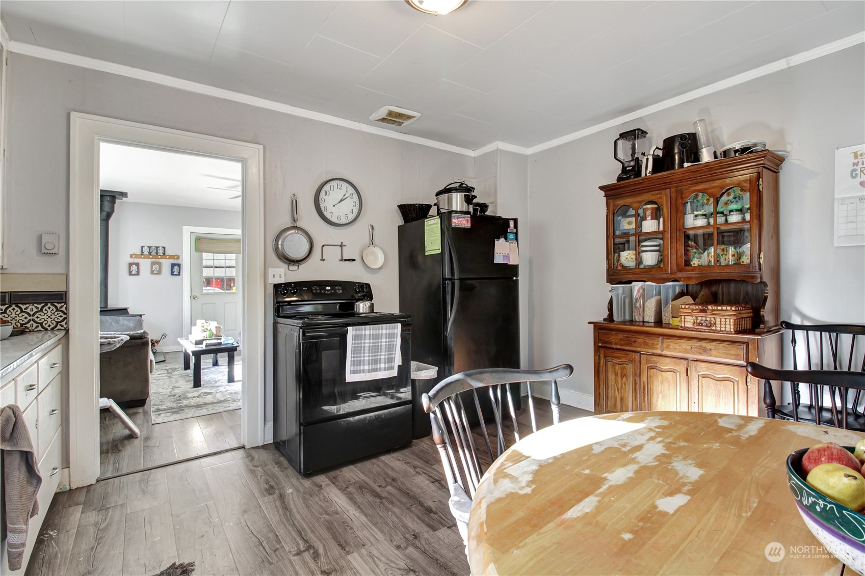 730 S Emens Avenue Property Photo 8