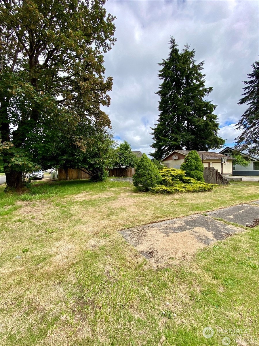 1143 Gaylord Street Property Photo