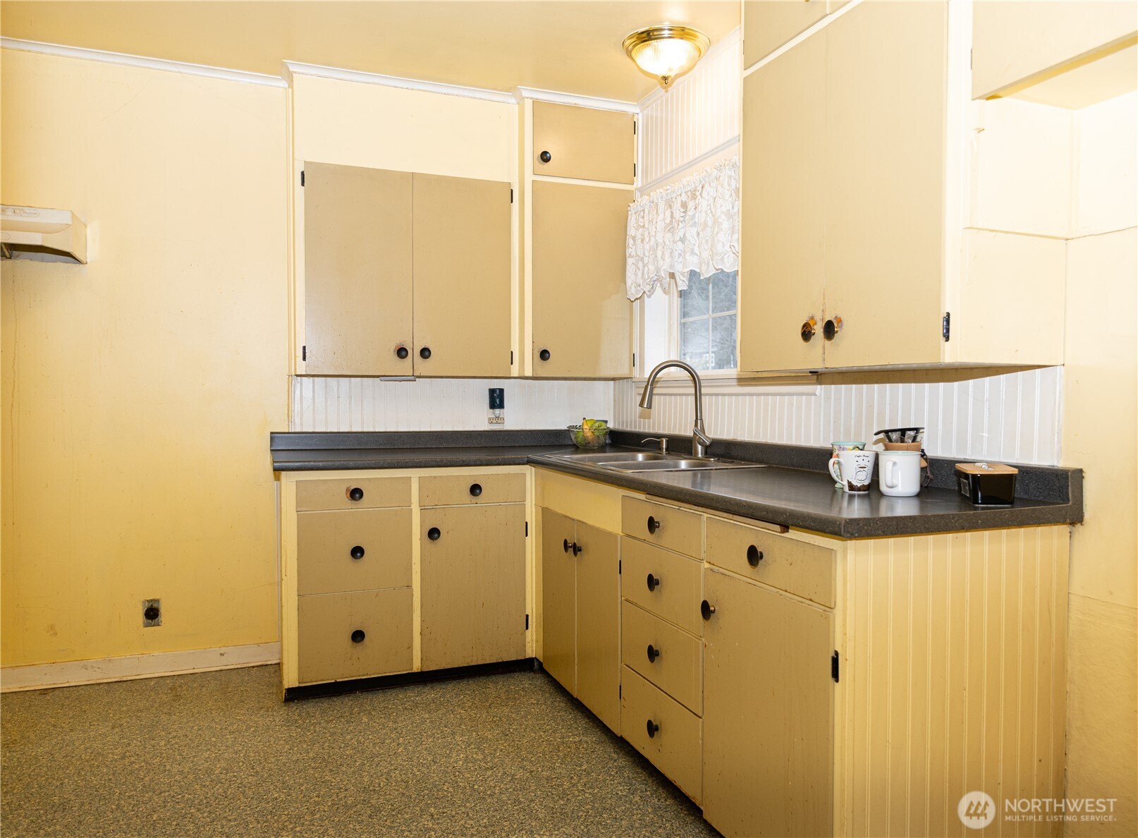 413 Fillmore Street Property Photo 13