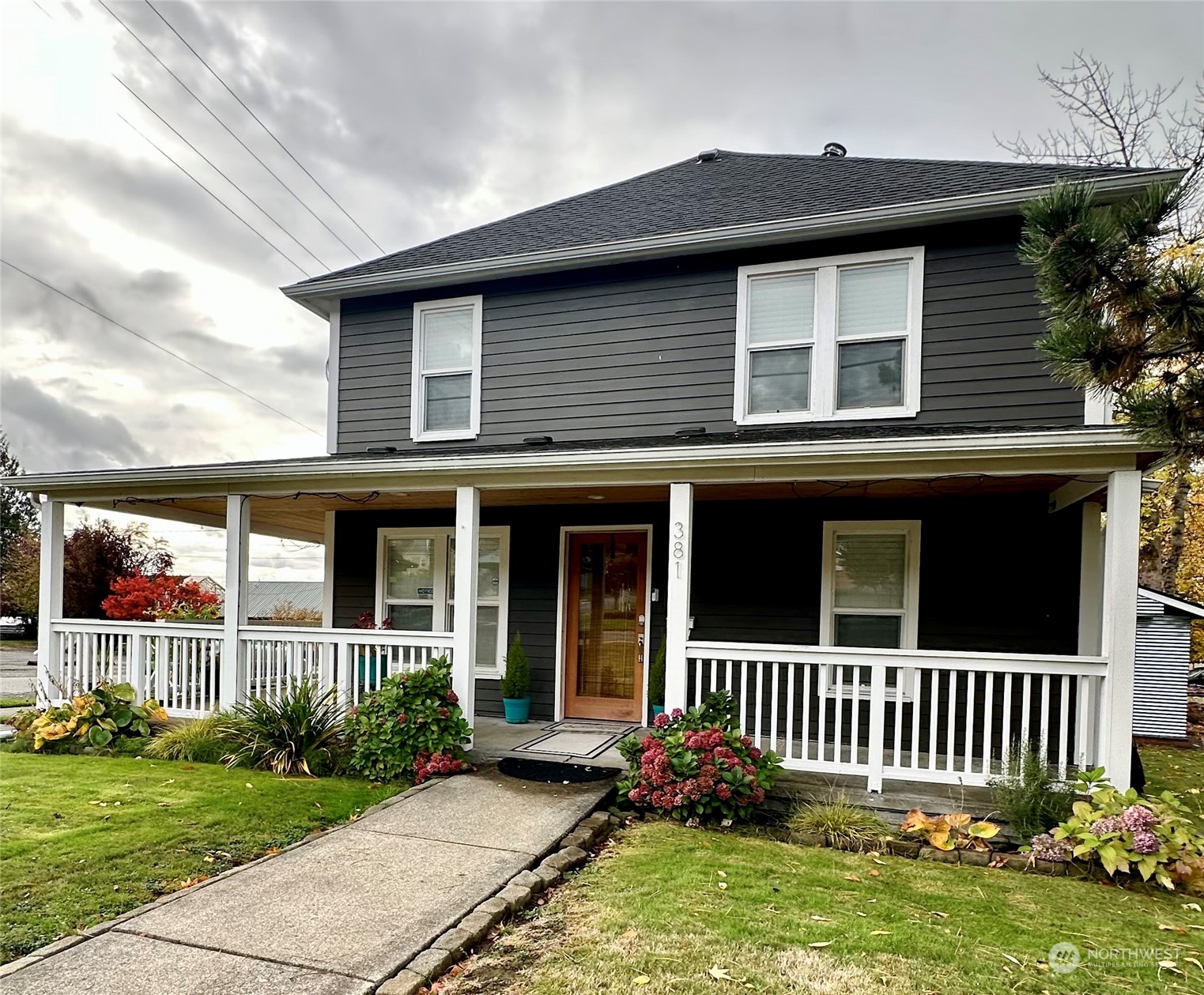 381 S Market Boulevard Property Photo 1