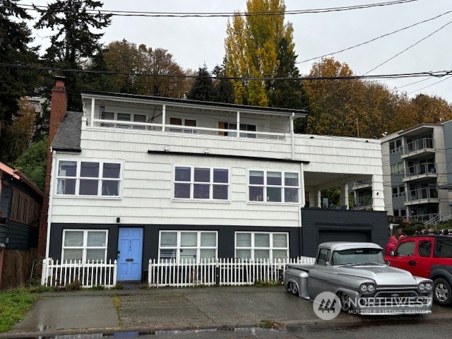 2142 Alki Avenue 1-5 Property Photo 1