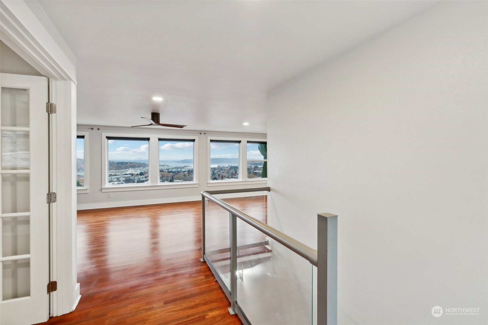 508 Renton Avenue Property Photo 4