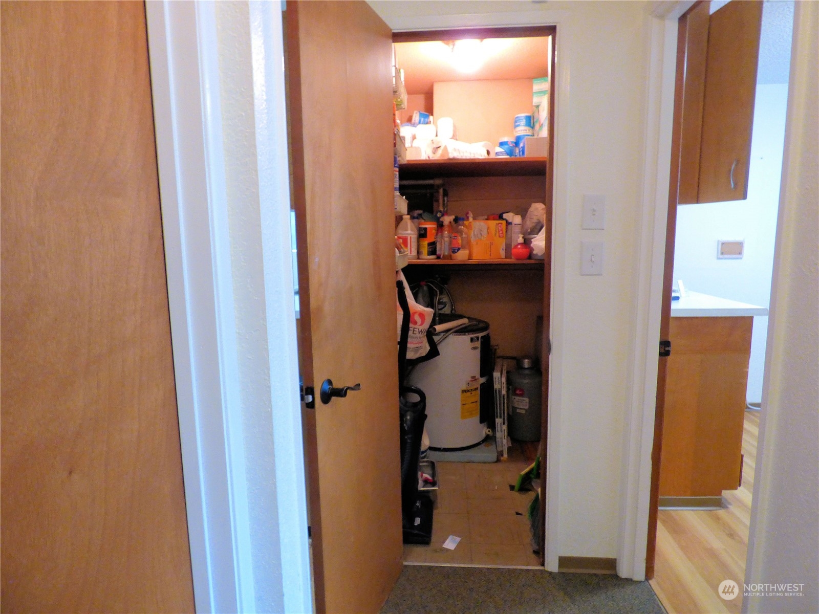 14463 Military Road Property Photo 18