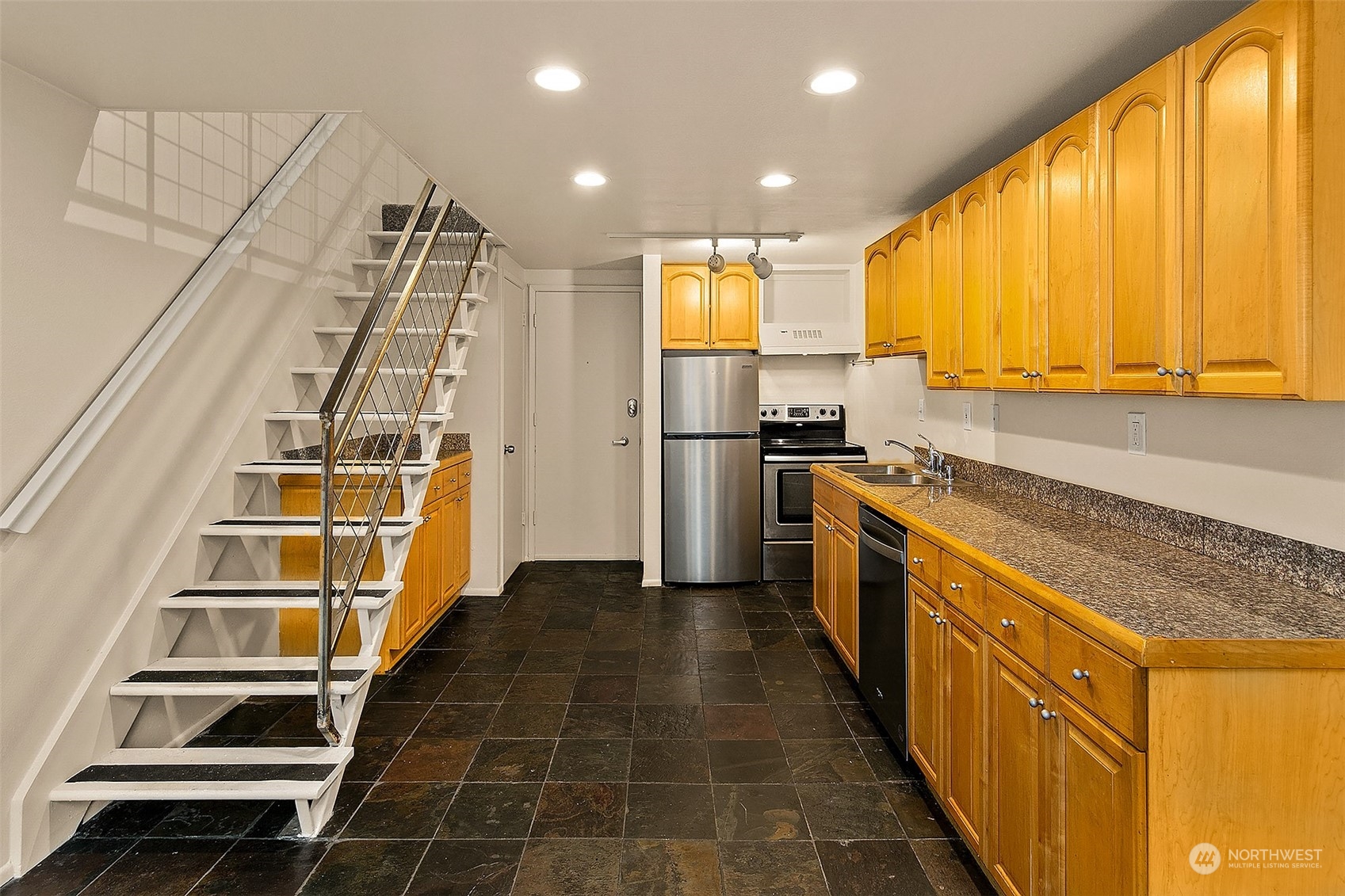 1000 Union Street 205 Property Photo 8