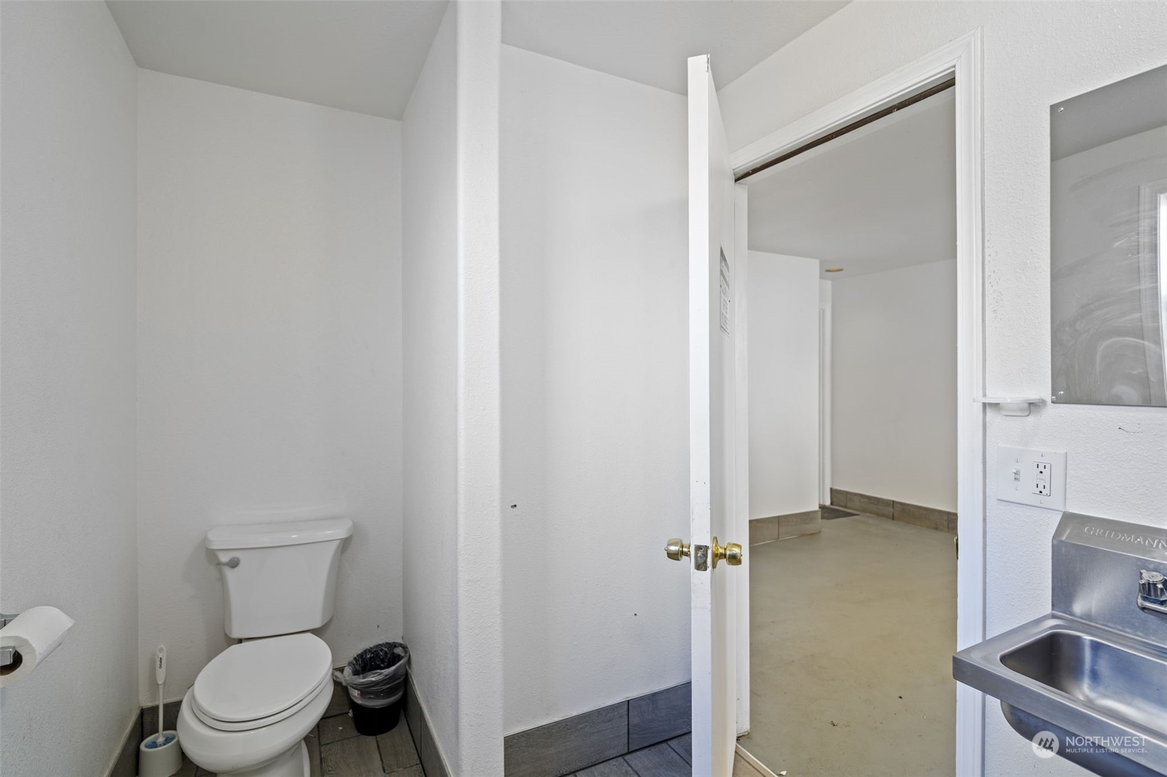 3310 Harrison Avenue Property Photo 27