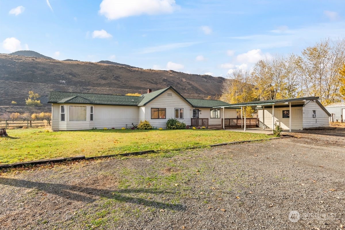 870 Craig Road Property Photo