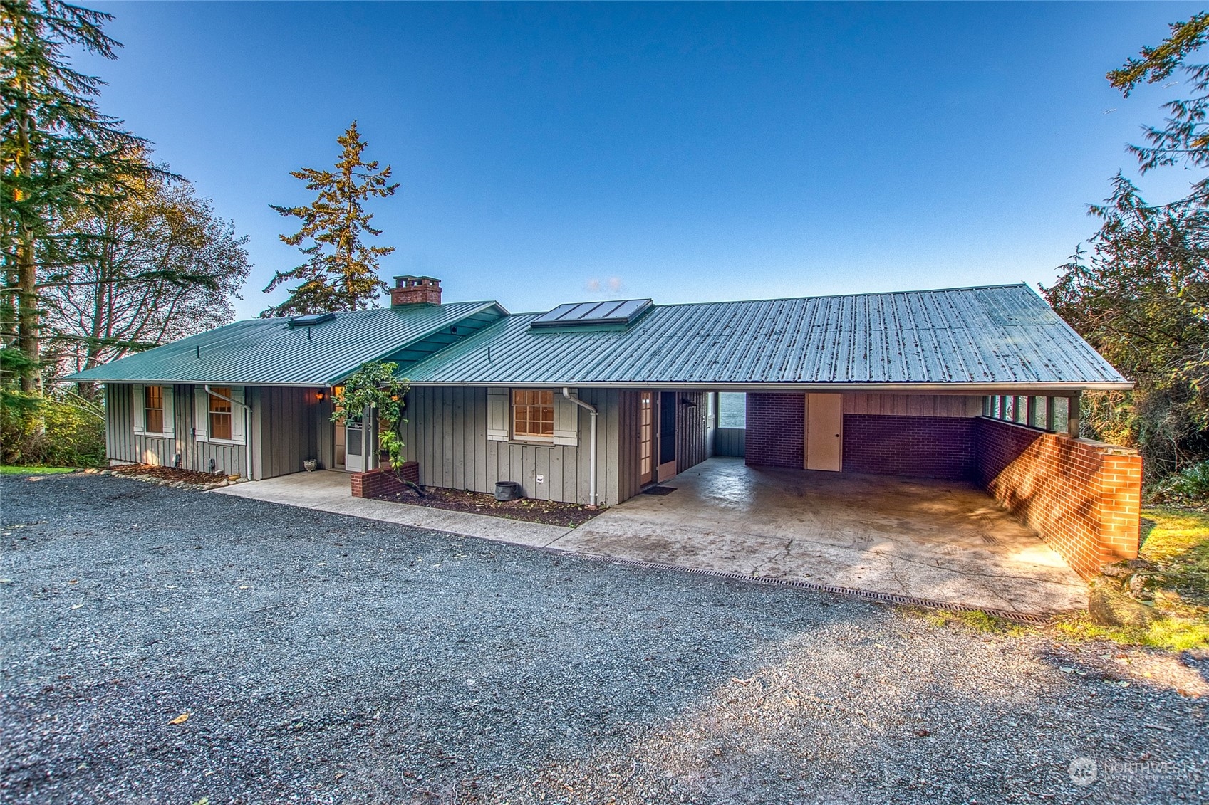 327 Sunset Avenue Property Photo
