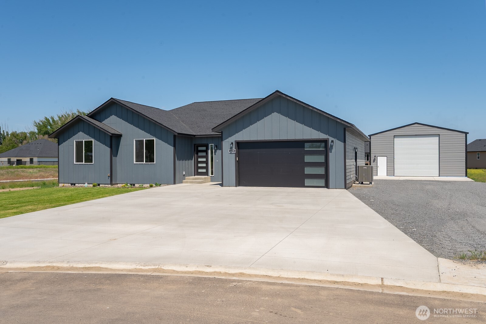 6428 NE Road 2.05 Property Photo 1