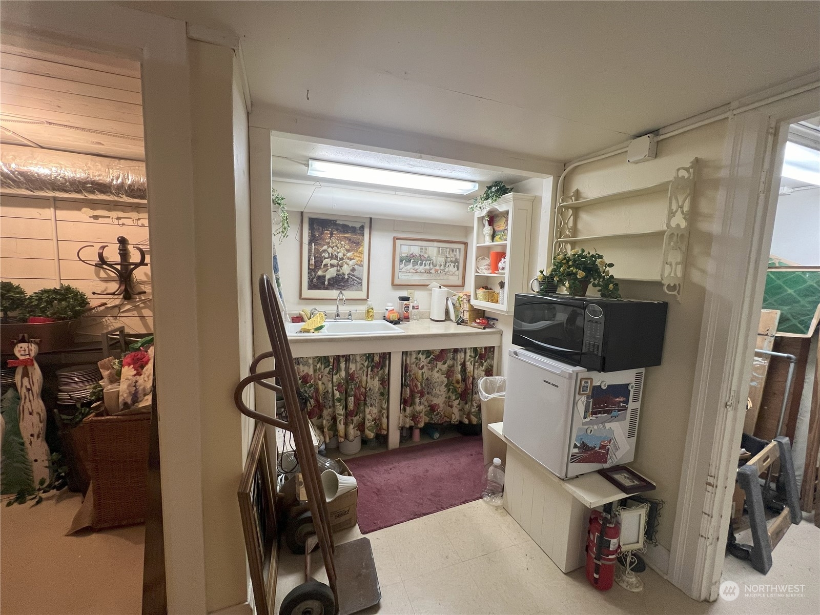 307 N Tower Avenue Property Photo 17