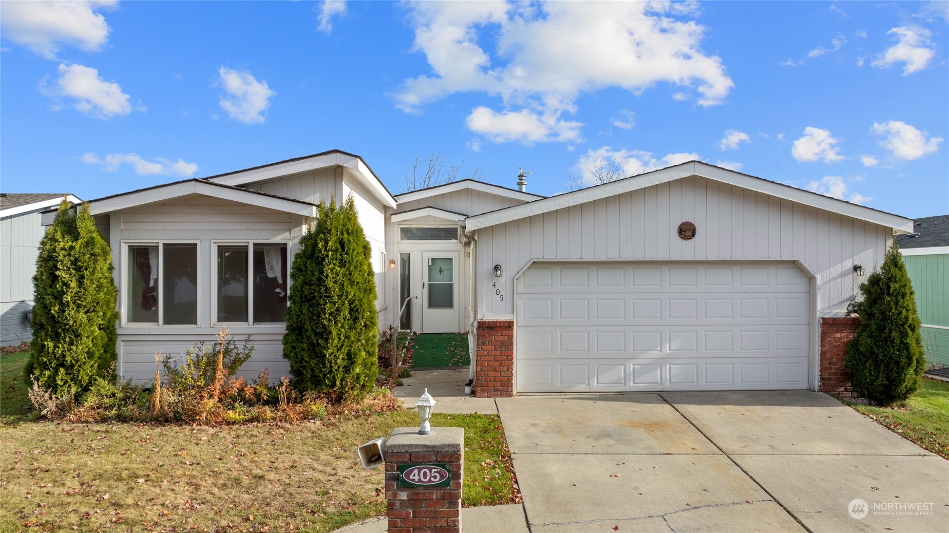 1100 S Rosewood Drive 405 Property Photo 1