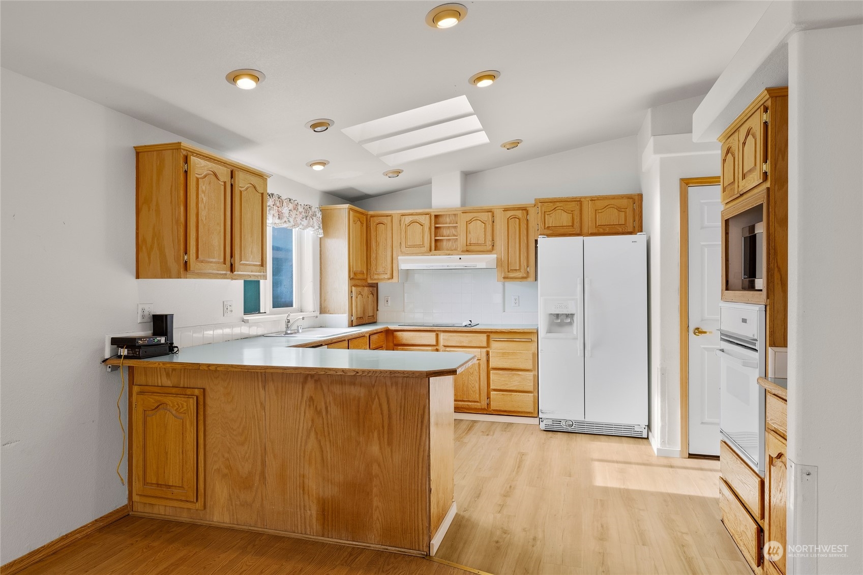 1100 S Rosewood Drive 405 Property Photo 7
